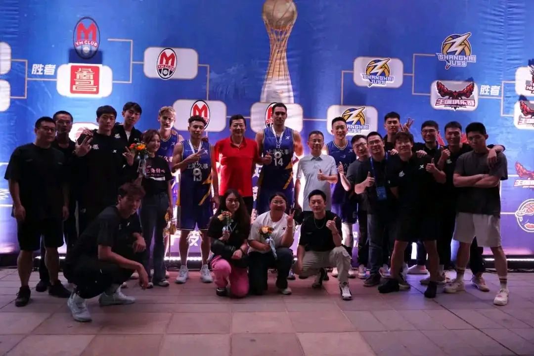 夺金佳绩！中国选手登顶胜者之席的简单介绍