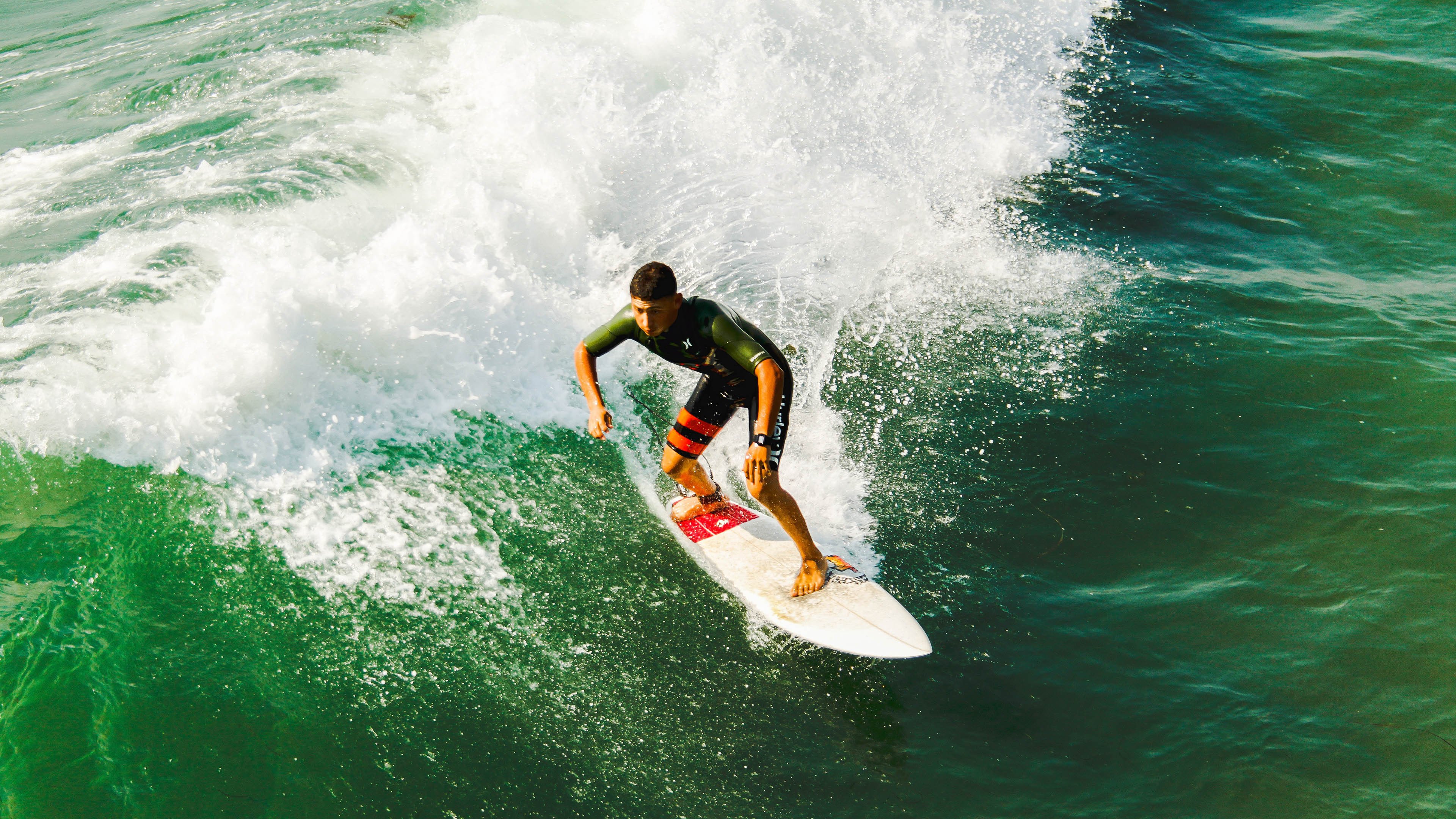 布伦森复出首秀出彩，迈阿密热火主场小胜波士顿凯尔特人，豪取12连胜
